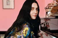 Susie Cave Alasdair McLellan Gucci fashion dress hair house 